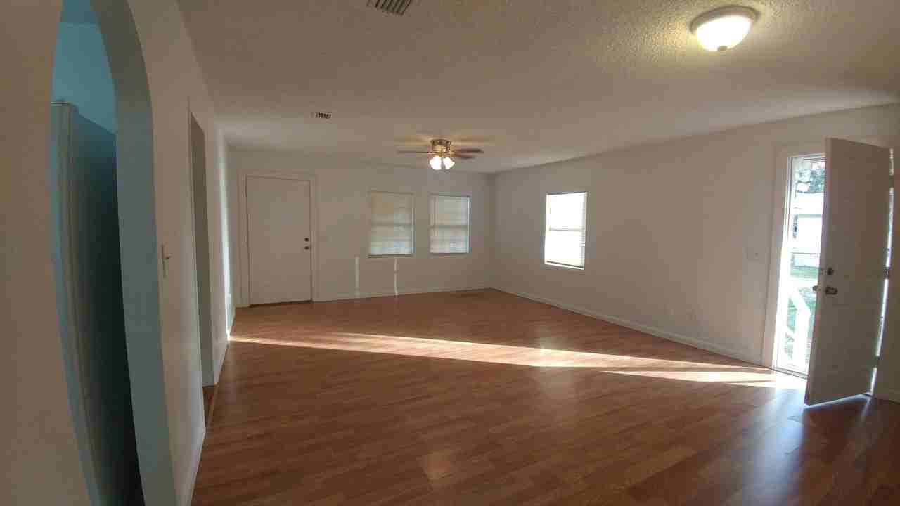 3640 Grice St - Photo 3 of 17