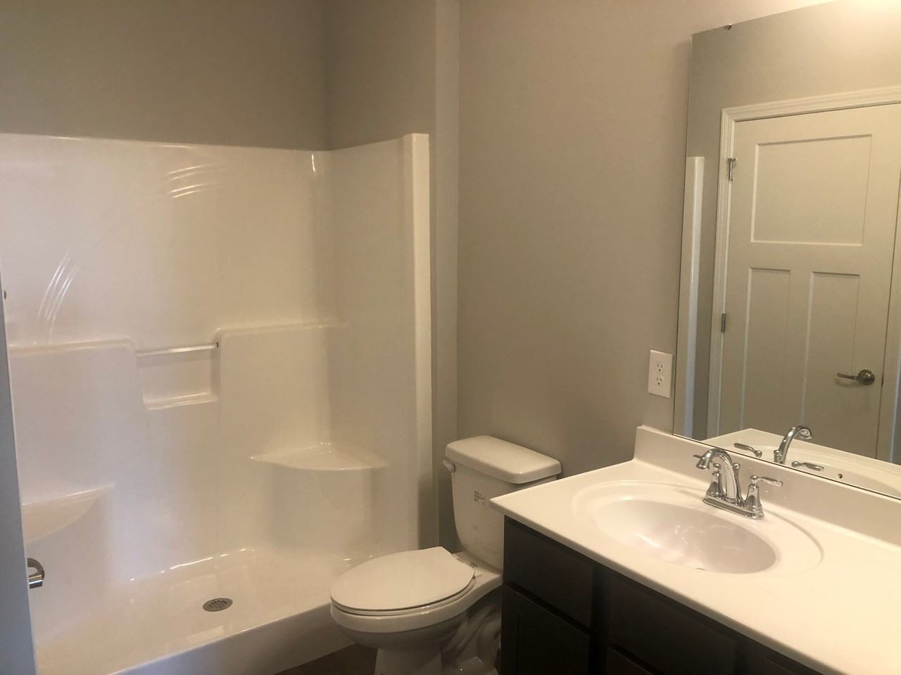 451 Toronto Ln - Photo 4 of 13