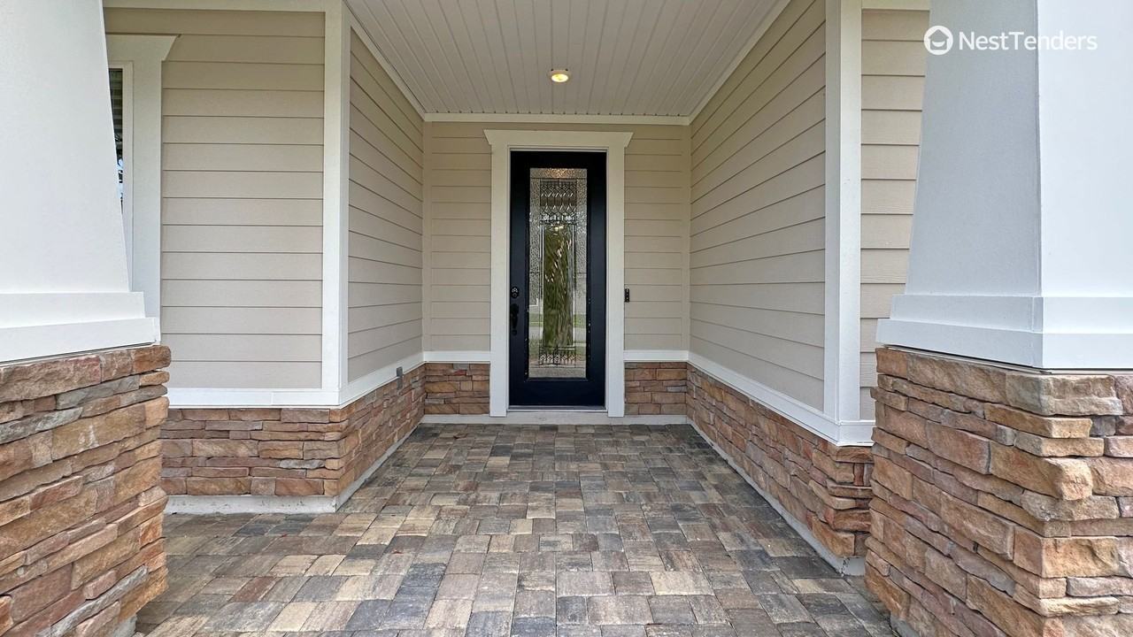 85277 Champlain Dr - Photo 2 of 24