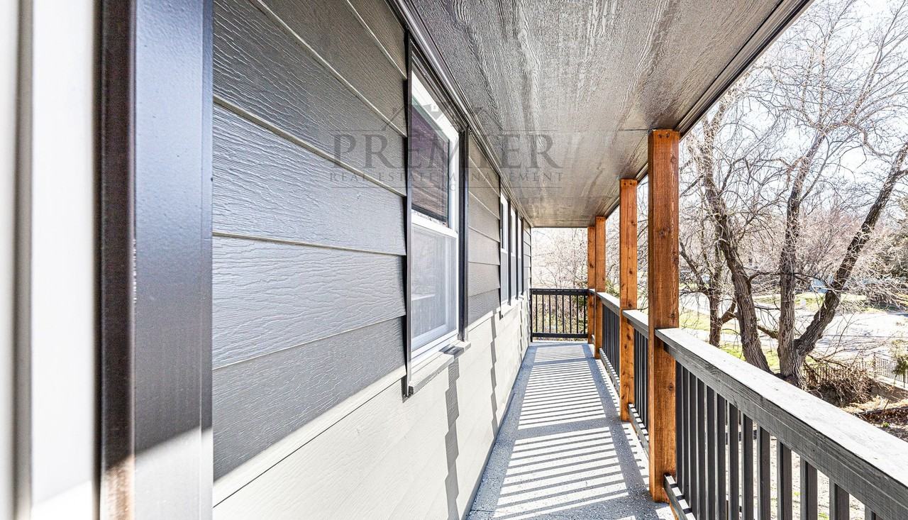 7509 Lamar Avenue - Photo 2 of 32
