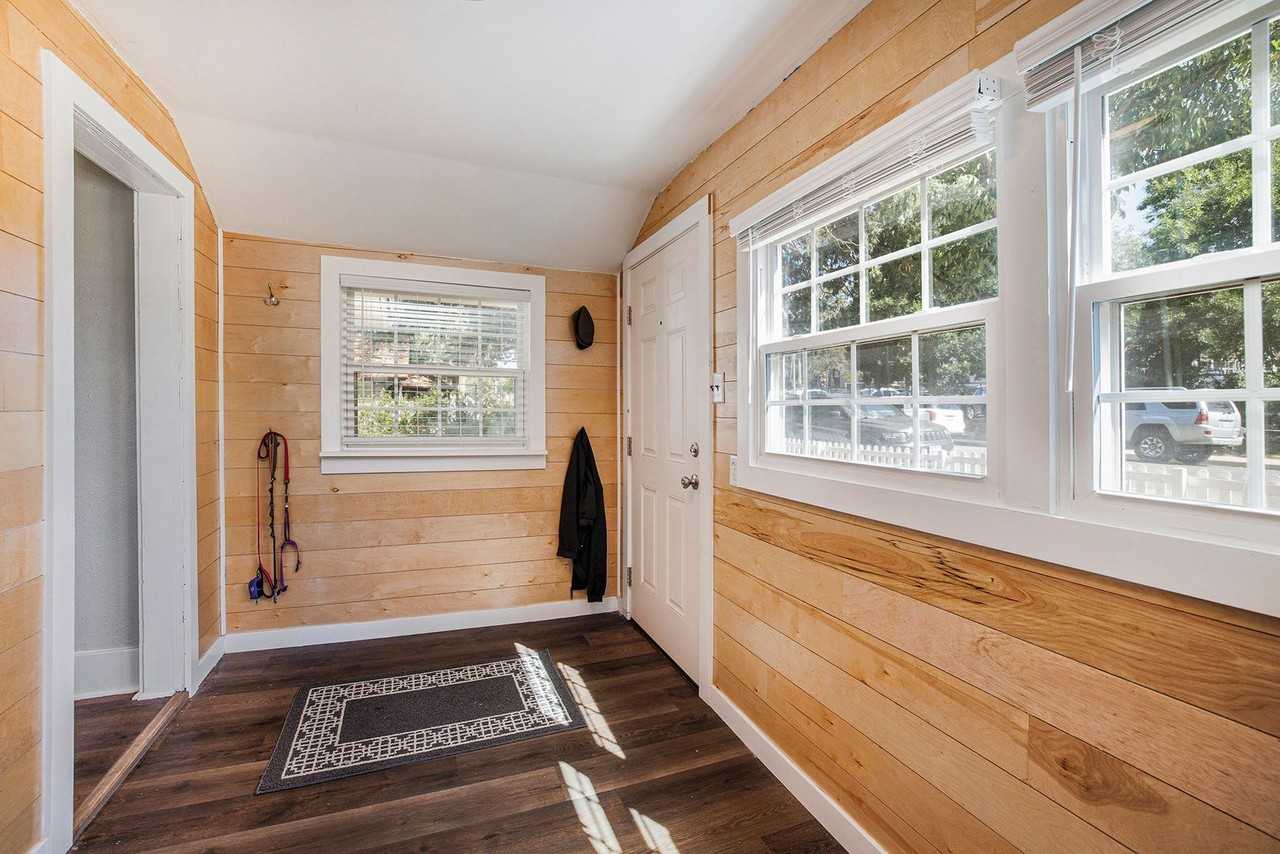347 W Rafferty Gardens Ave - Photo 3 of 18