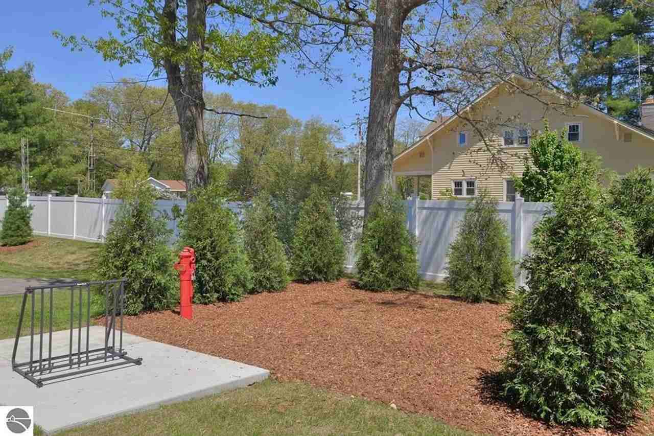 MF - Floresta Street Apartments-822 - Photo 4 of 15