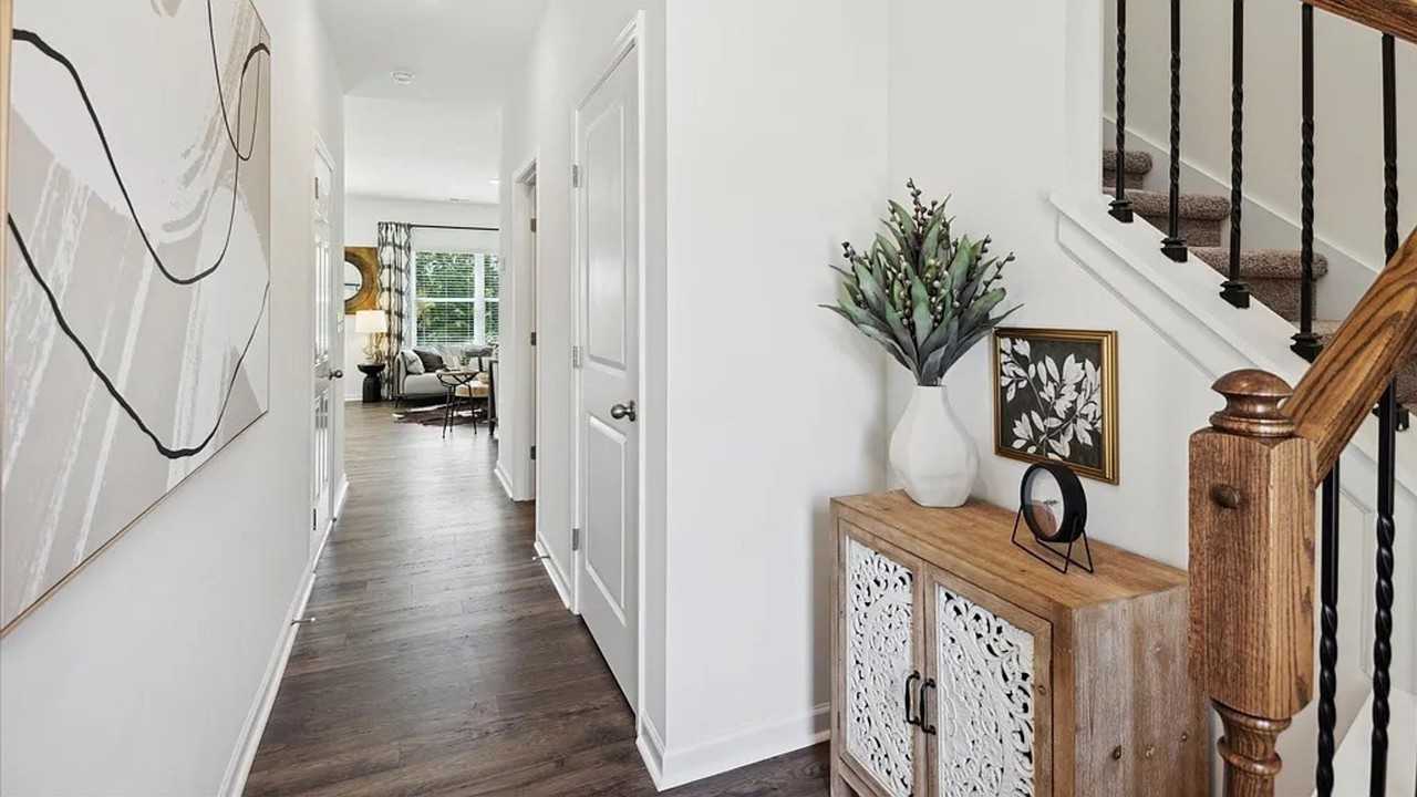 341 Emma Victoria Way - Photo 3 of 18