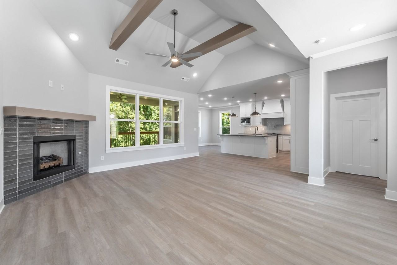 2201 Hopkins Ln - Photo 2 of 26