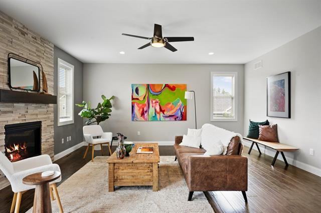 1929 Raptor Drive - Photo 3 of 17