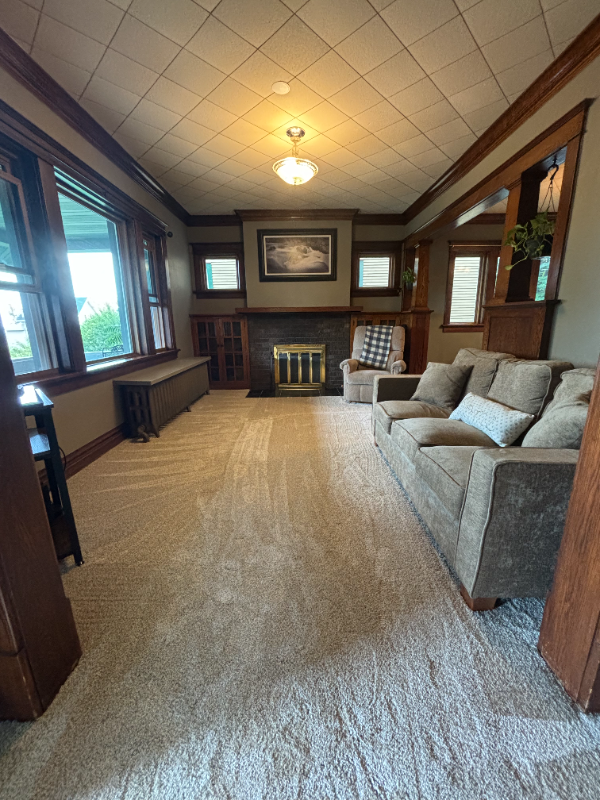 107 W 7th St - Photo 3 of 14