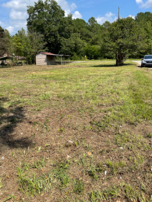 900 Watford St - Photo 2 of 9