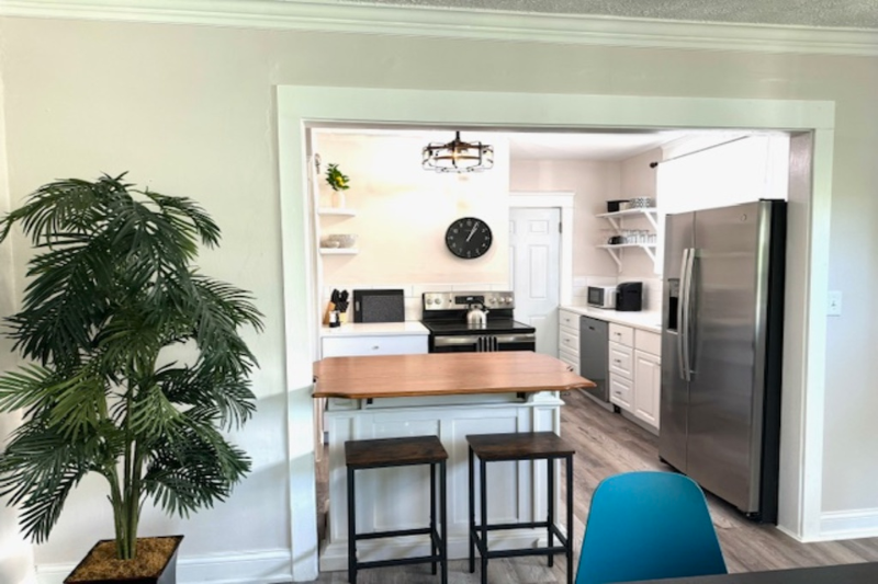 1686 Lee Rd - Photo 4 of 13