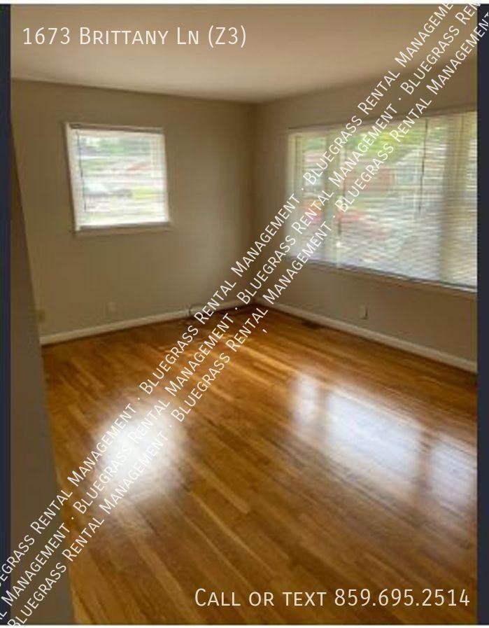 1673 Brittany Ln - Photo 3 of 20