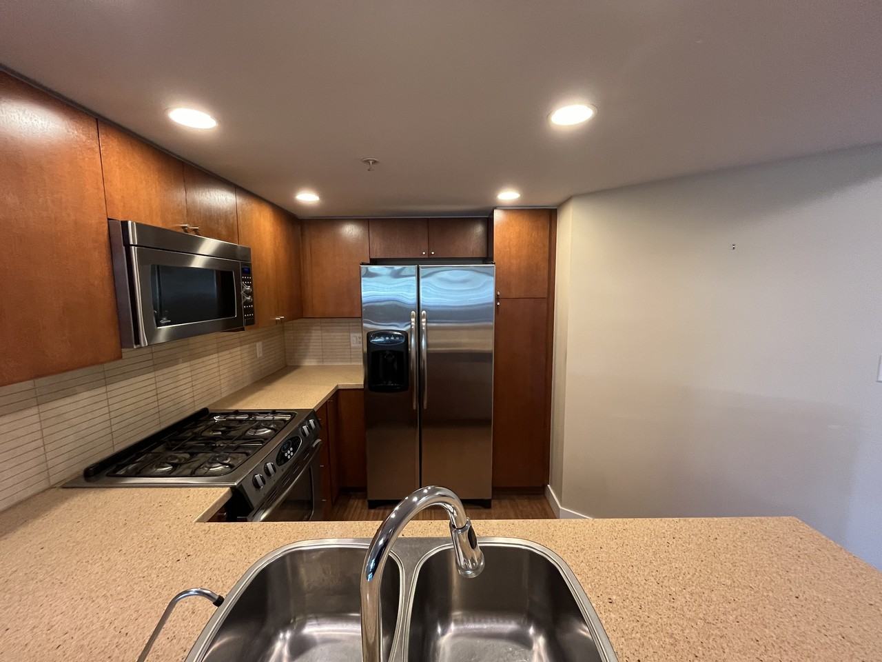 8180 Lansdowne Road #402