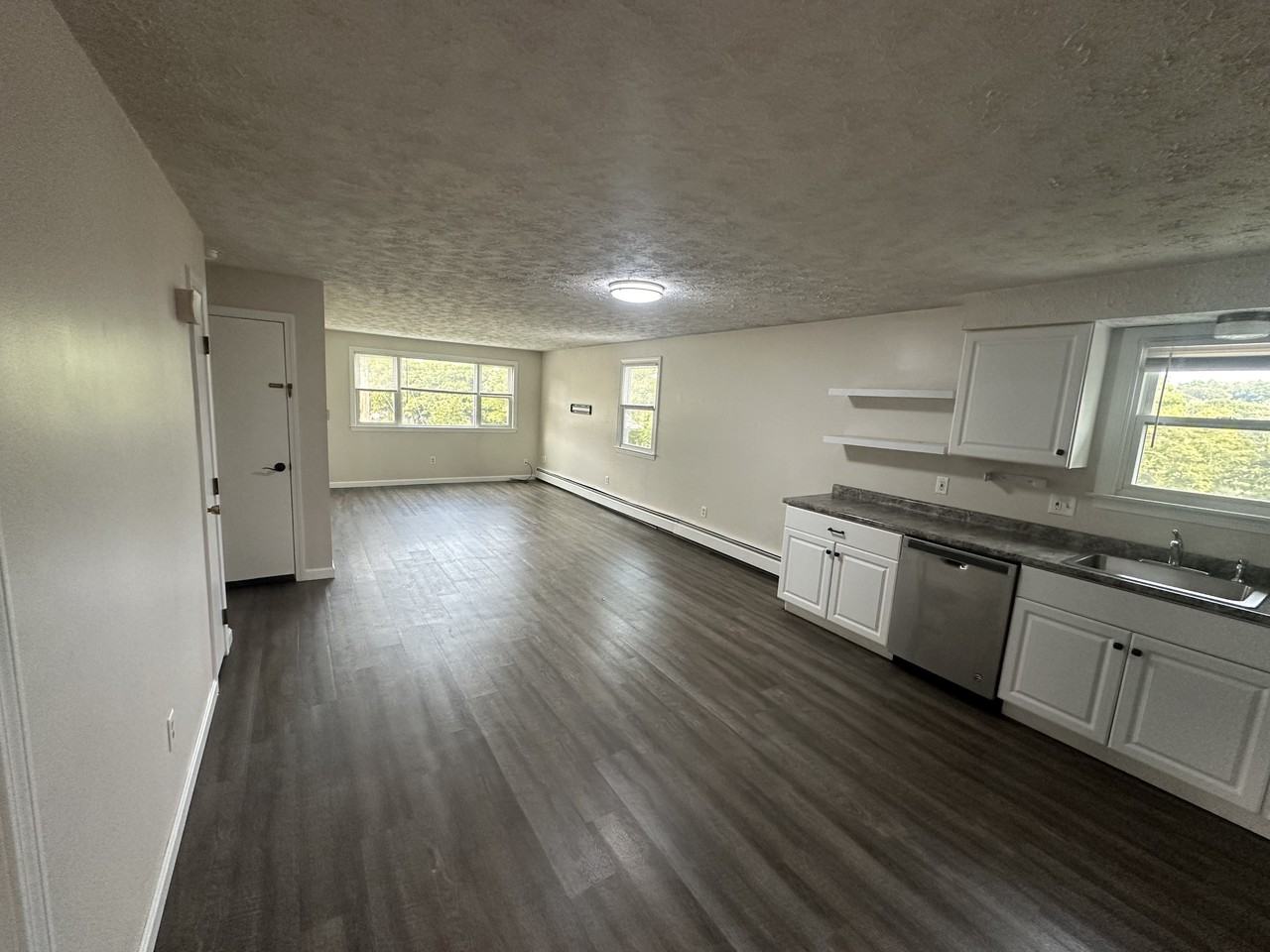 42 Mcquesten St #2ndFL - Photo 2 of 9