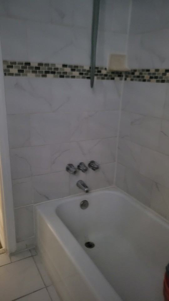 5219 Cedar Ave #1stFL - Photo 3 of 8