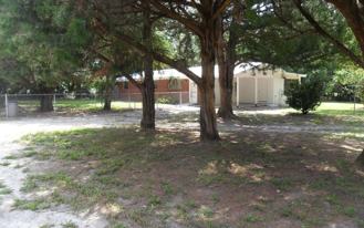 204 Sw Tina Gln - Photo 1 of 1