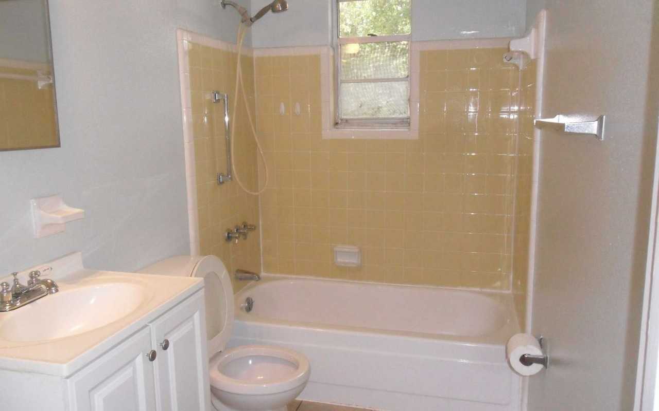 204 Sw Tina Gln - Photo 3 of 16