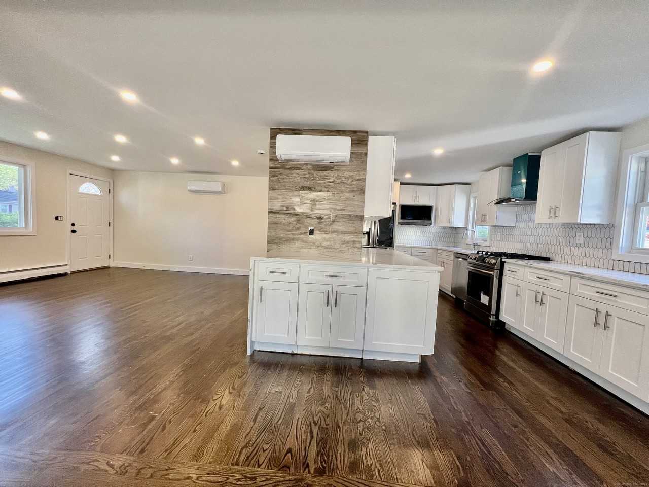 144 Scribner Ave - Photo 2 of 36