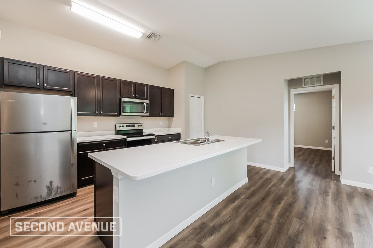 1811 Nw 15th Ave - Photo 6 of 28