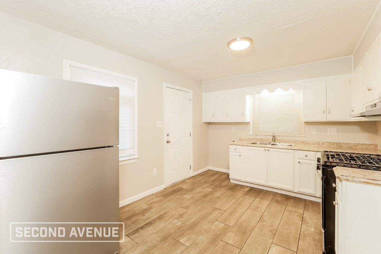 7240 Agnes Ave - Photo 7 of 25