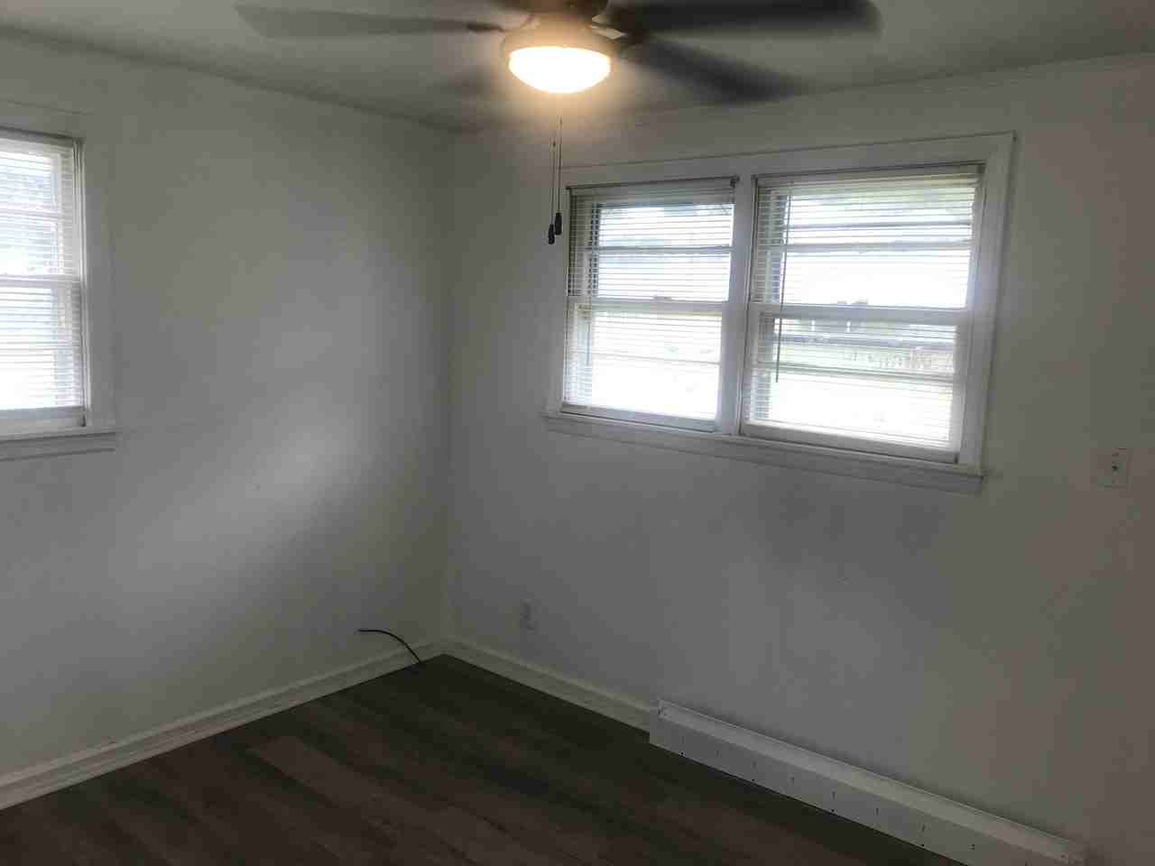 1221 Ferndale Lane - Photo 6 of 8