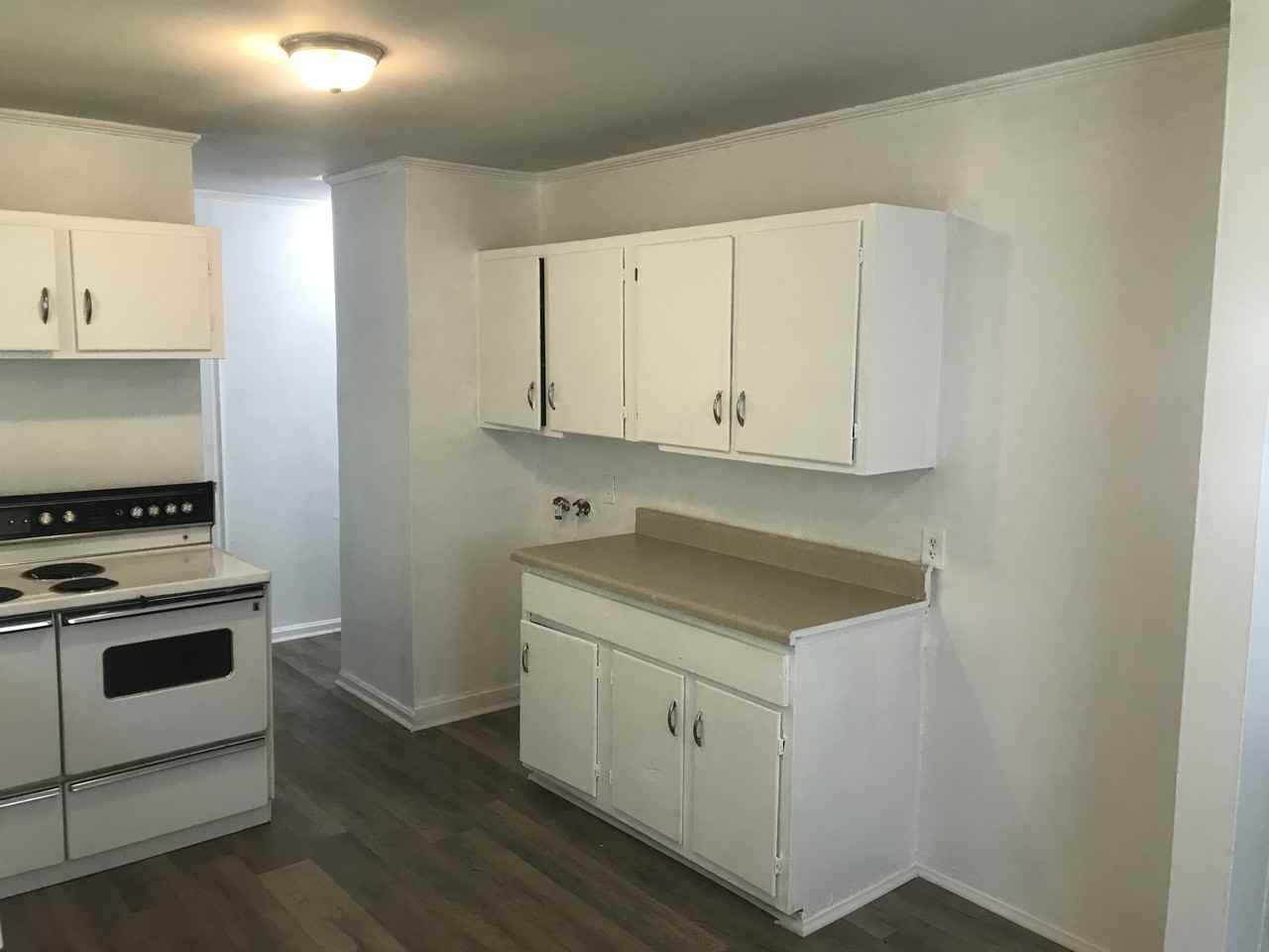 1221 Ferndale Lane - Photo 4 of 8