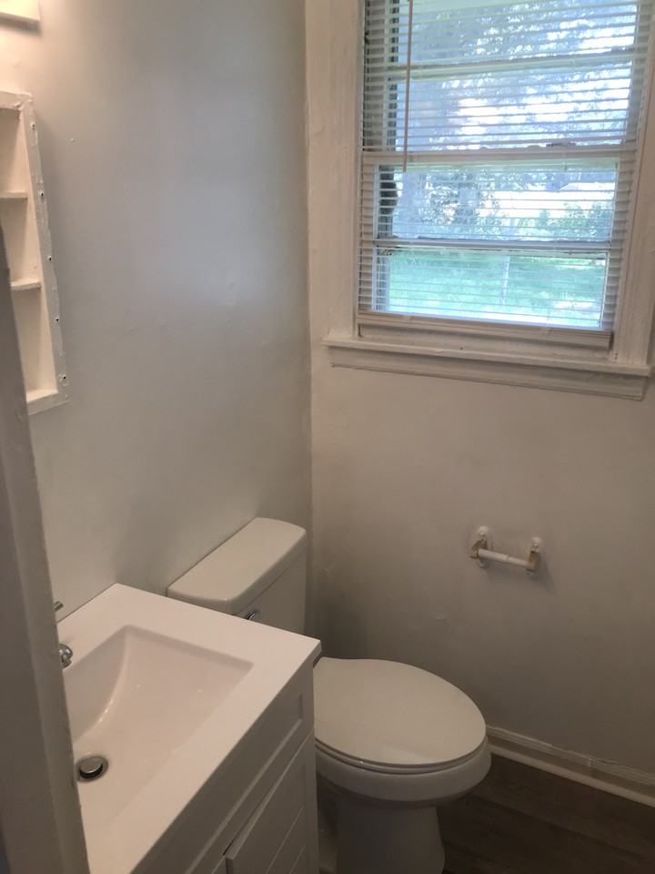 1221 Ferndale Lane - Photo 7 of 8