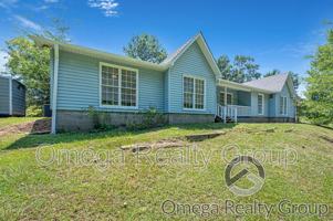 featured image of 5715 Cypress Creek Ave E