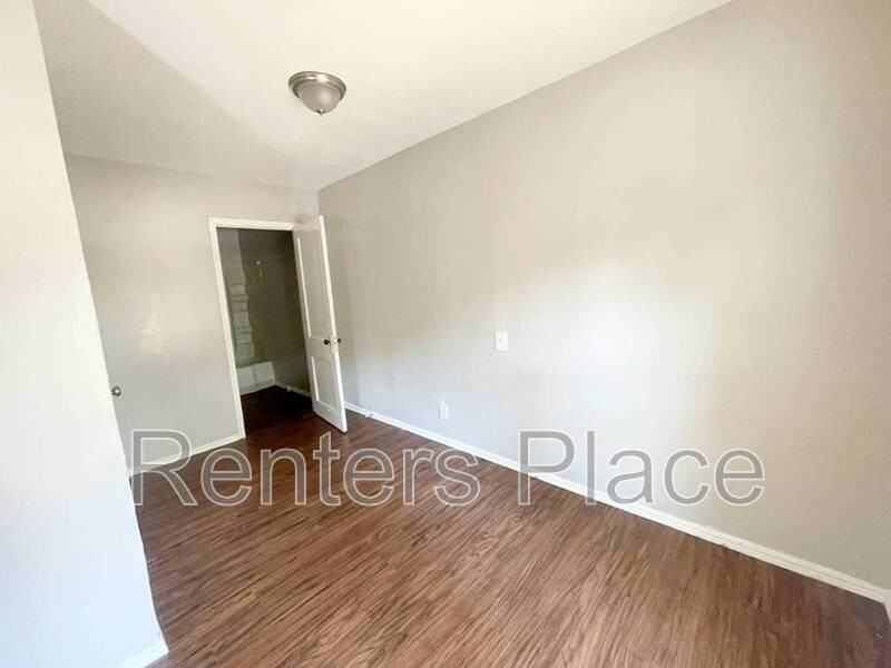 200 East 6th Street #G - Photo 7 of 8