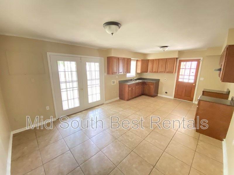 3818 Ladue St - Photo 3 of 8