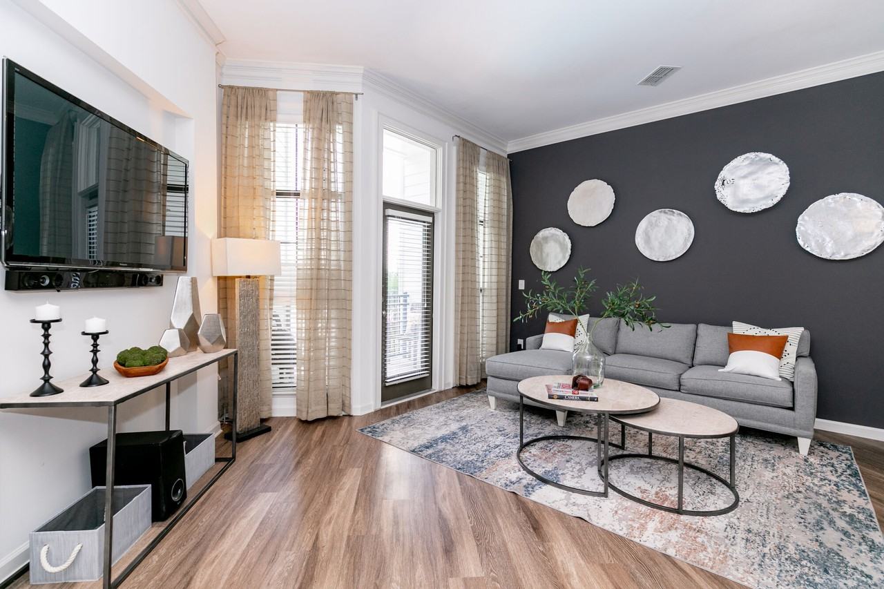 Brookleigh Flats Apartments - Photo 6 of 25