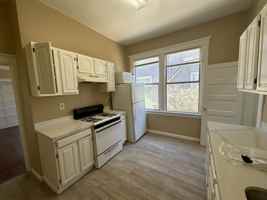 featured image of 889 34th St