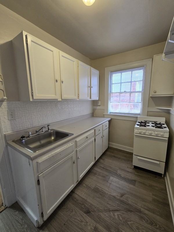 608 N Arthur Ashe Blvd #11 - Photo 5 of 12