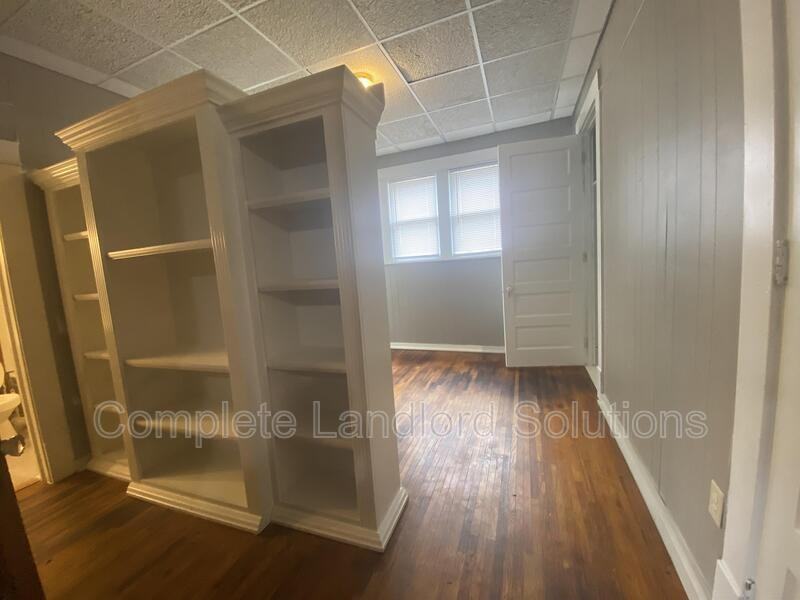 119 N 16th St - Photo 2 of 9