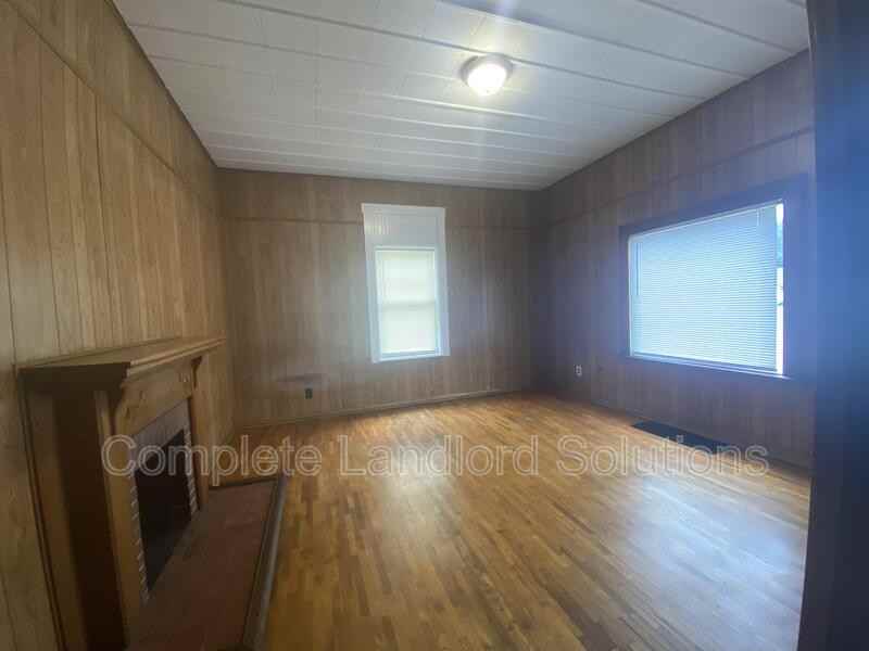 119 N 16th St - Photo 3 of 9