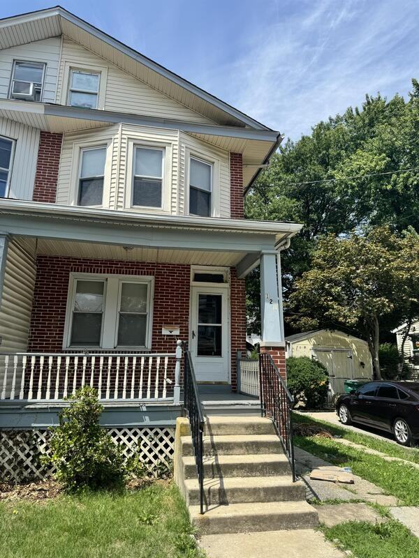 129 Evergreen Ave - Photo 2 of 50