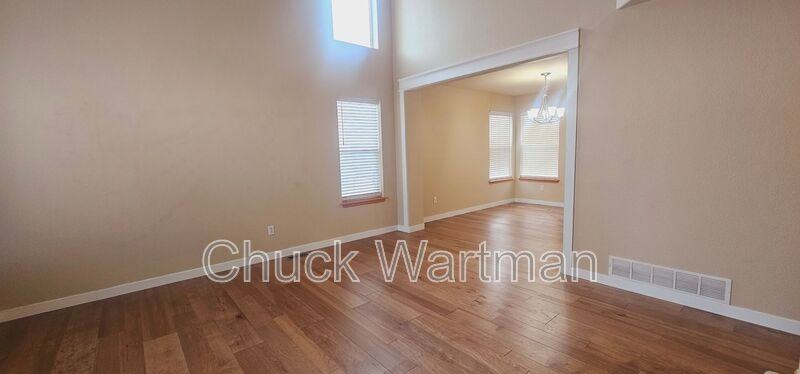 623A Shrubland Dr - Photo 3 of 25