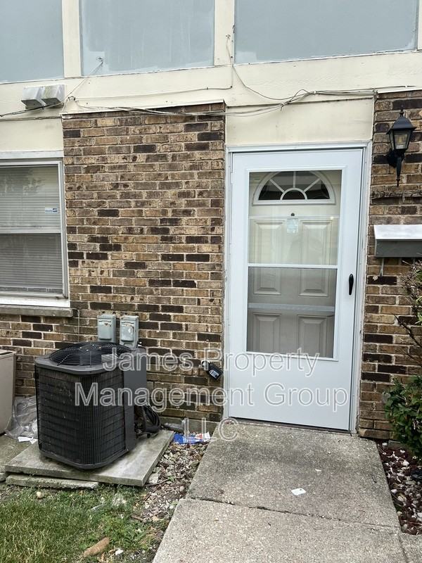 20119 Ash Ln - Photo 3 of 20