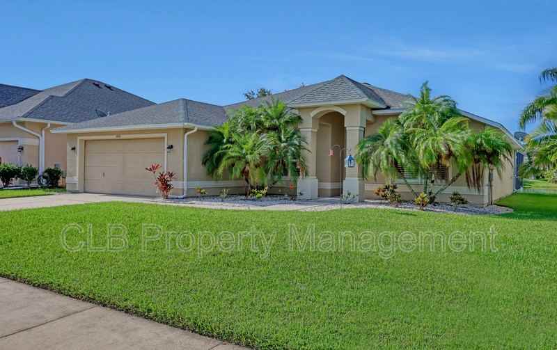 6808 Amici Ct - Photo 2 of 44