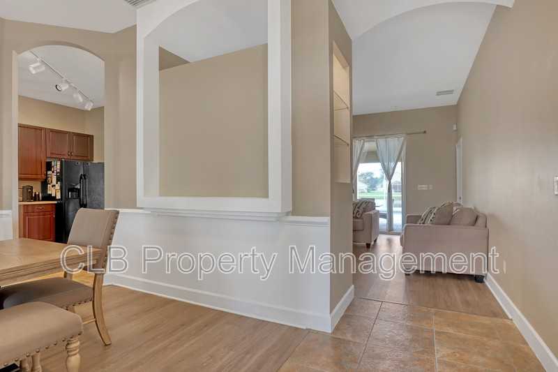 6808 Amici Ct - Photo 5 of 44