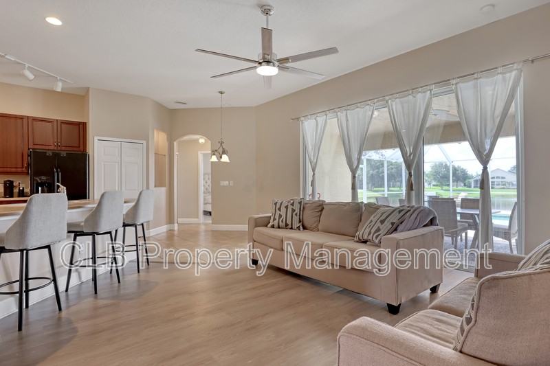 6808 Amici Ct - Photo 7 of 44