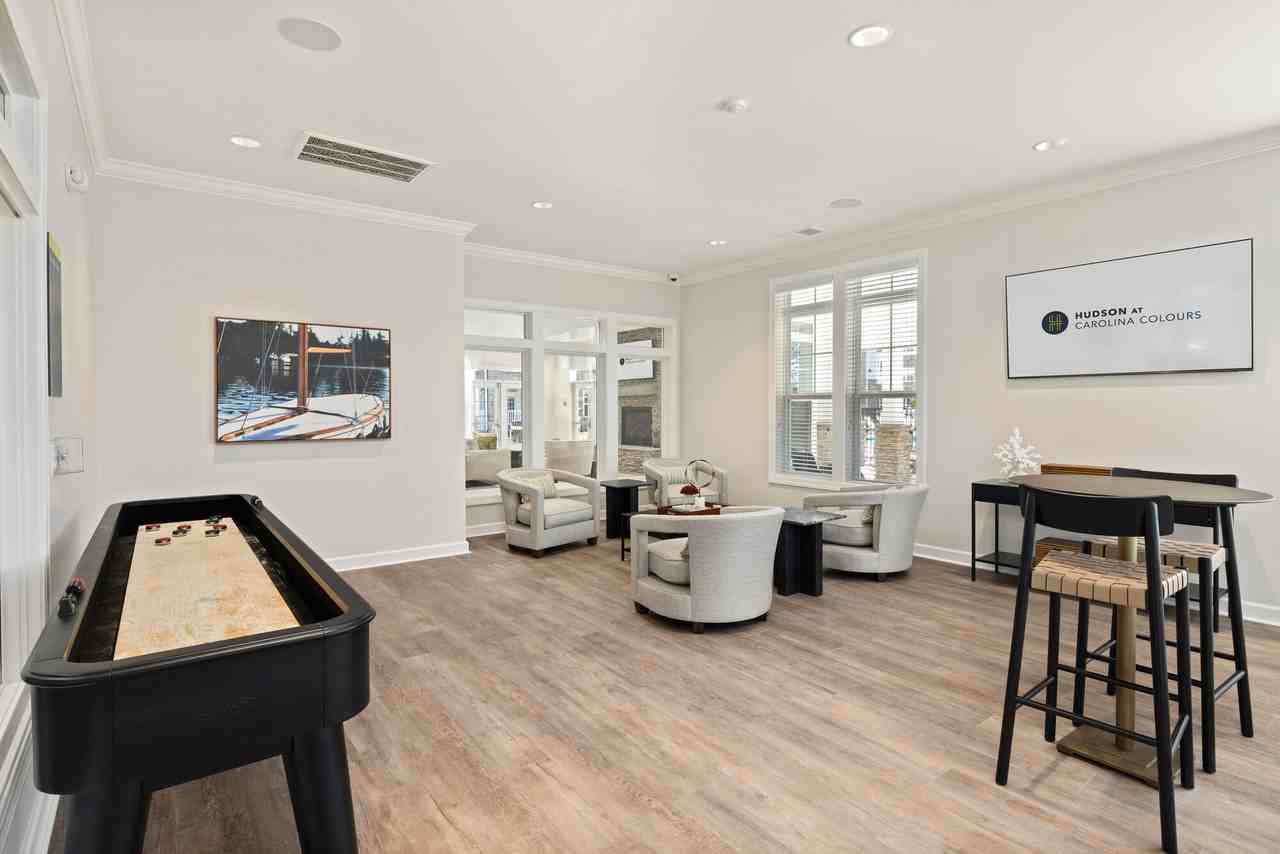 Hudson Carolina Colours - Photo 4 of 16