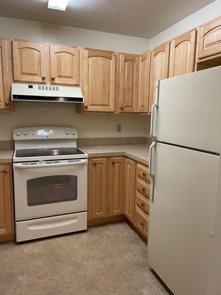 Hillside House Apartments - Photo 4 of 10