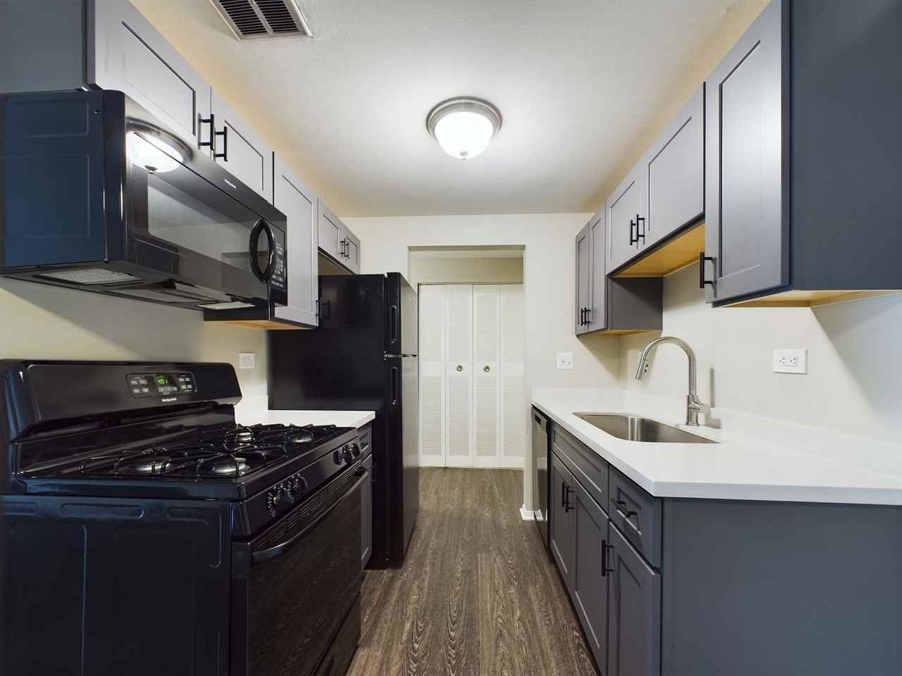 Renaissance at Carol Stream - Photo 2 of 50