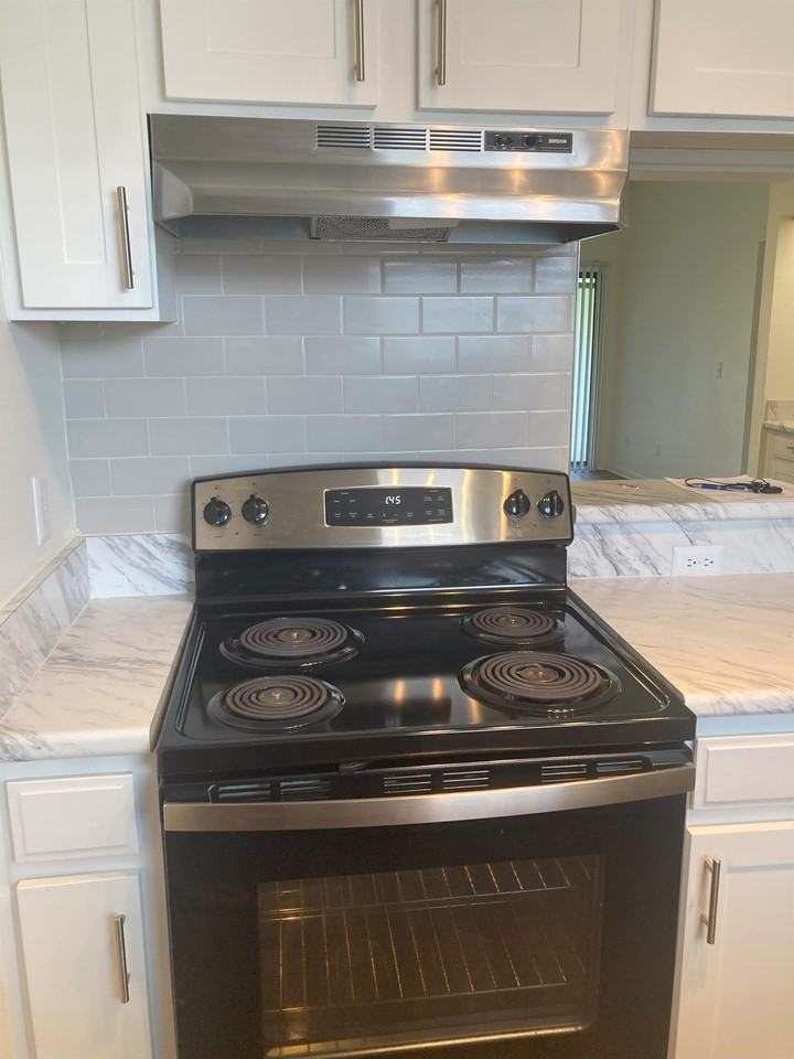 1337 Yorktown Place unit #A - Photo 3 of 15