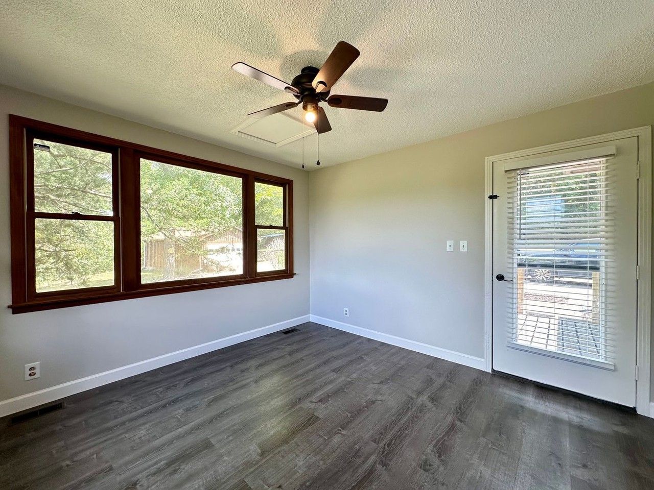 3801 Moore Hollow Rd - Photo 7 of 35