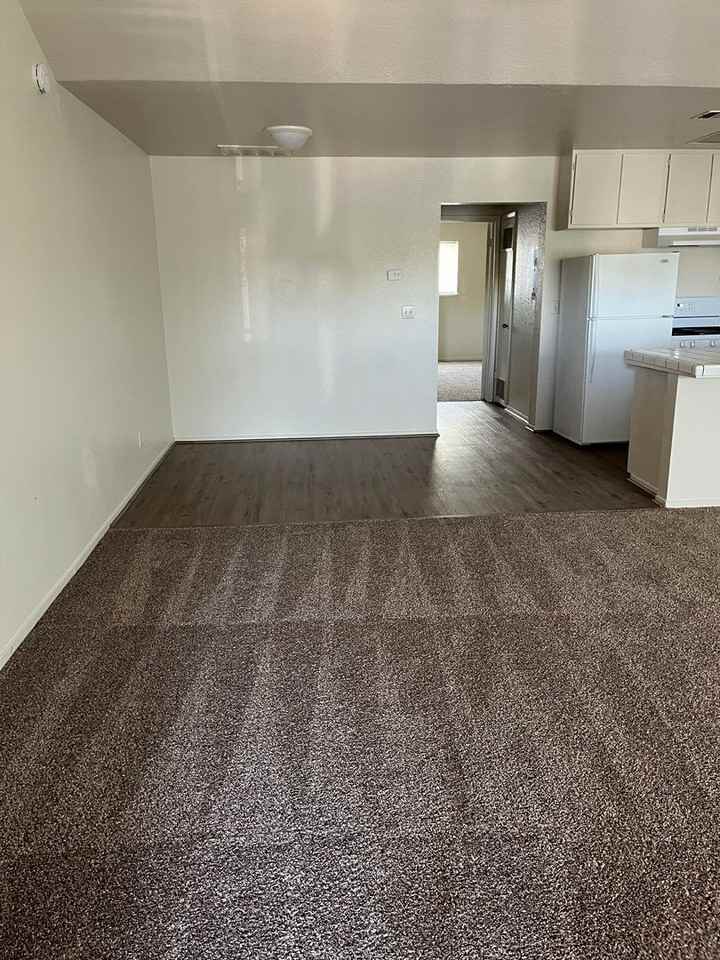 a1400b - Photo 2 of 10