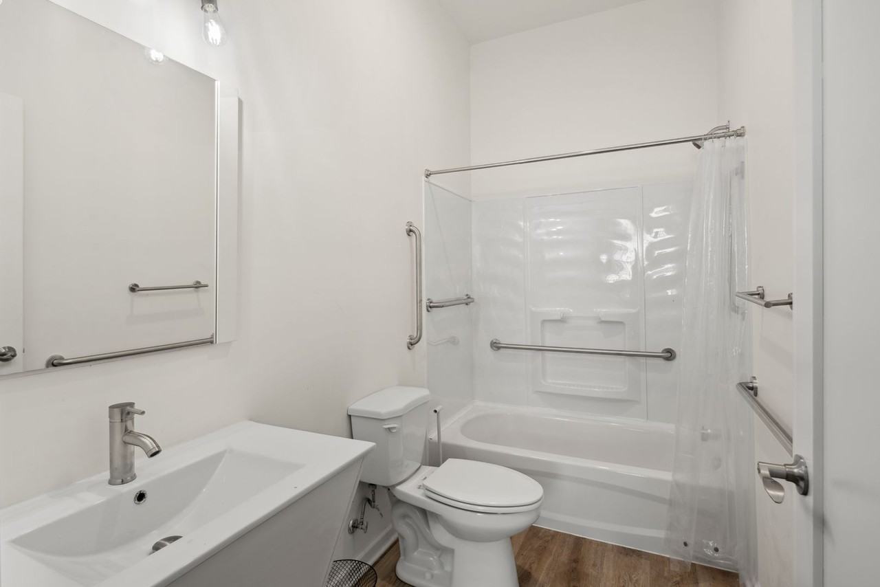 Owl's Nest Apartments - Photo 6 of 21