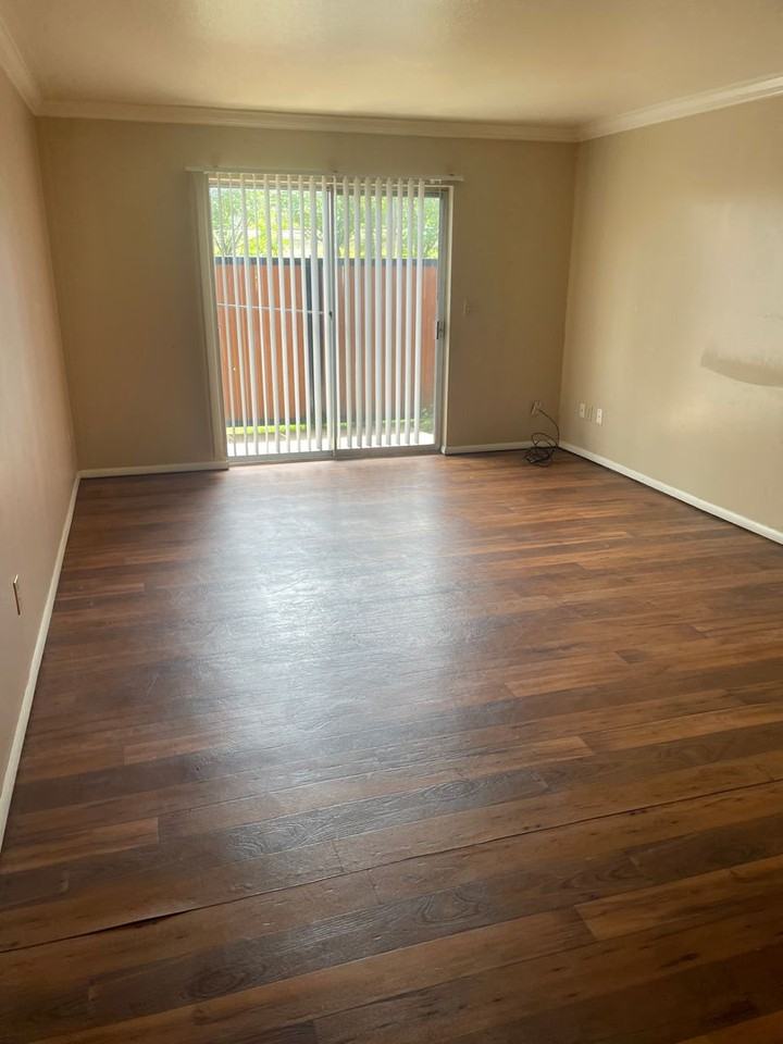 5988 E 33rd Ct - Photo 3 of 7