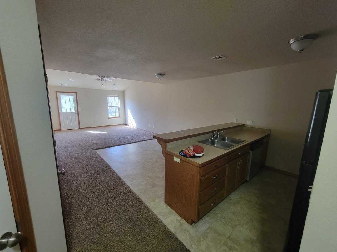 2040 Marigold - Photo 3 of 17