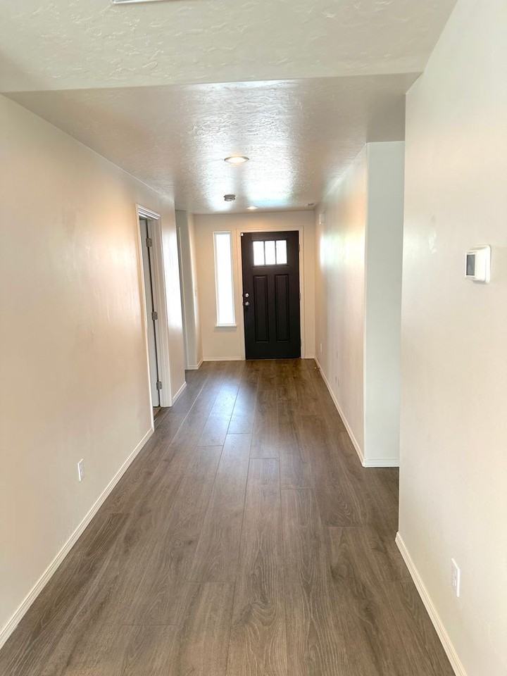 631 Stanley Lake St - Photo 6 of 24