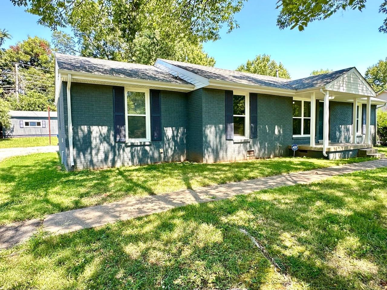9 Donelson Dr - Photo 2 of 6