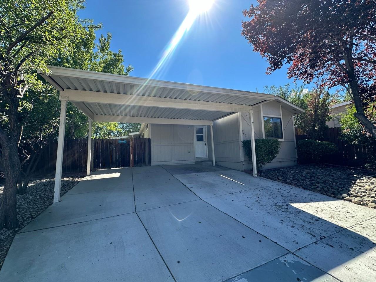 2651 Larkspur St - Photo 2 of 20